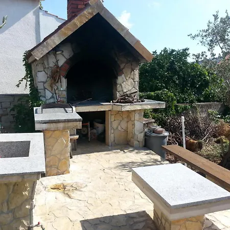 公寓 With Parking Space Vinisce, Trogir - 12637 Vinišće