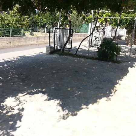 Apartment With A Parking Space Vinisce, Trogir - 12637 Vinisce