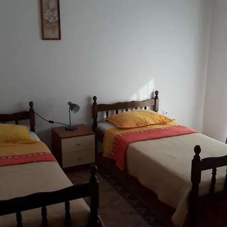 Appartement With Parking Space Vinisce, Trogir - 12637 *