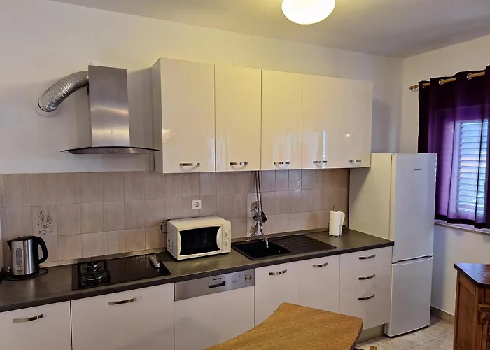 With Parking Space Vinisce, Trogir - 12637 公寓